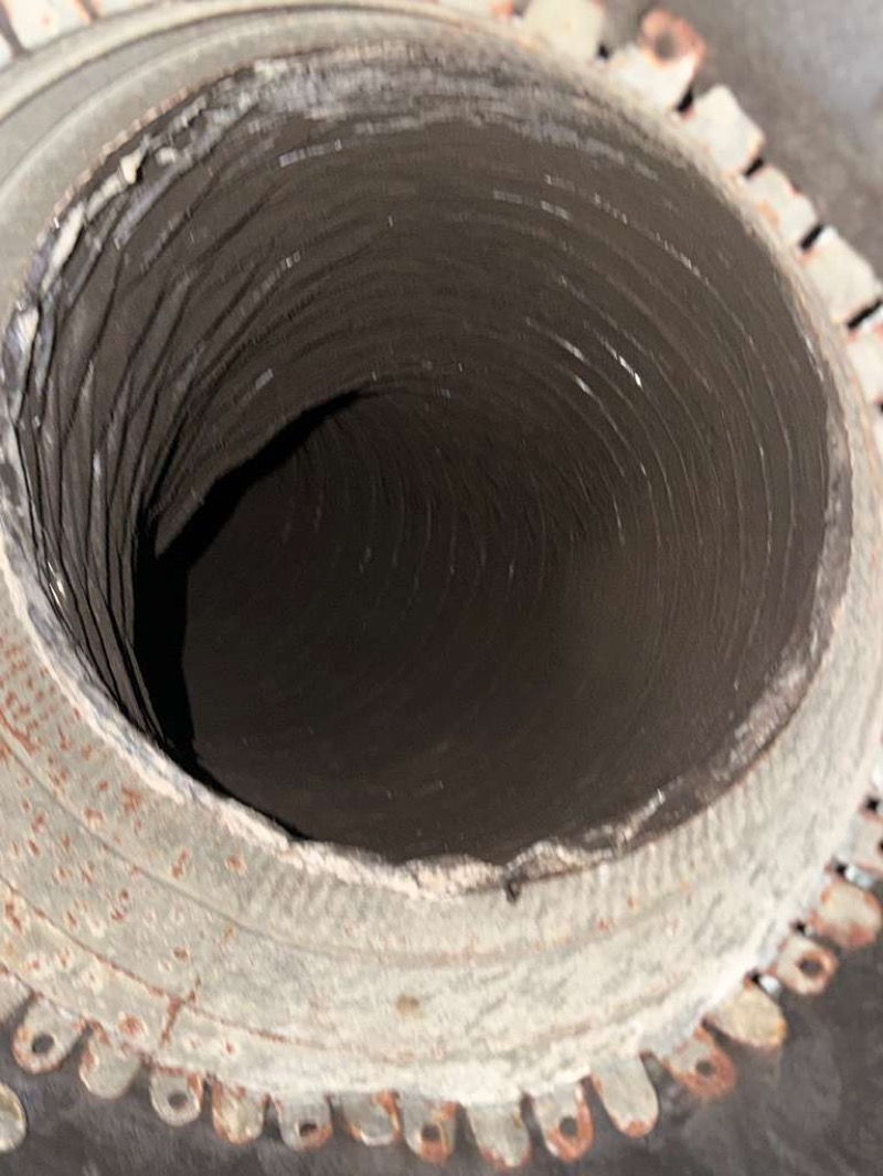 Dirty air duct before cleaning